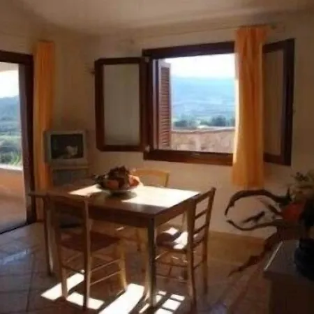 Apartahotel Li Troni