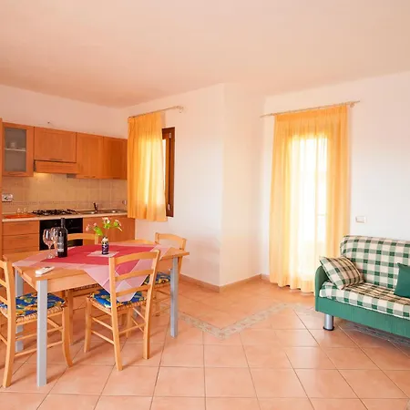 Hotel apartamentowy Li Troni Budoni