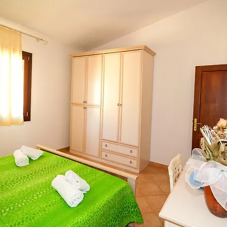 Li Troni Apart Otel Budoni