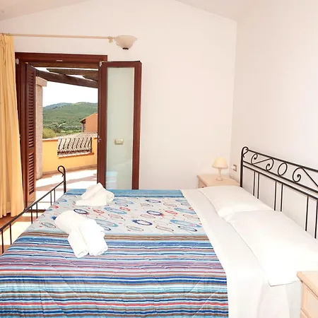 Apart Otel Li Troni 3*