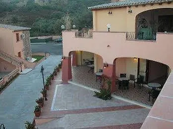 Li Troni Aparthotel Budoni