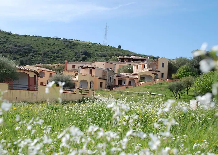 Li Troni Aparthotel Budoni