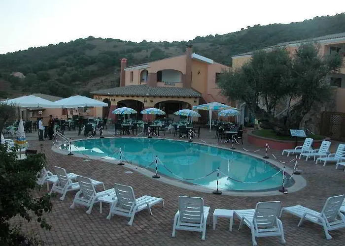 Li Troni Aparthotel Budoni