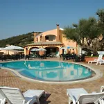 Li Troni 3*