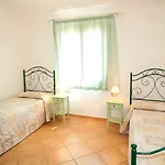 Li Troni 3* Budoni