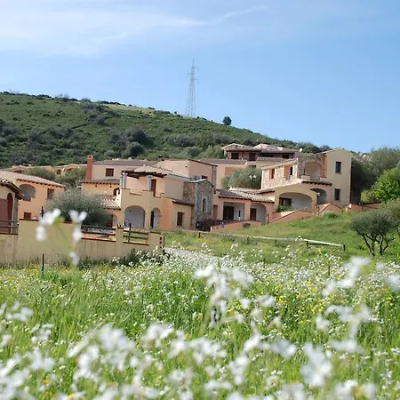 Li Troni Lägenhetshotell Budoni