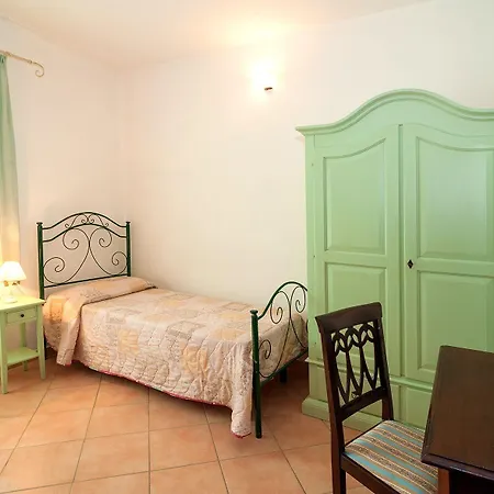 Apart Otel Li Troni