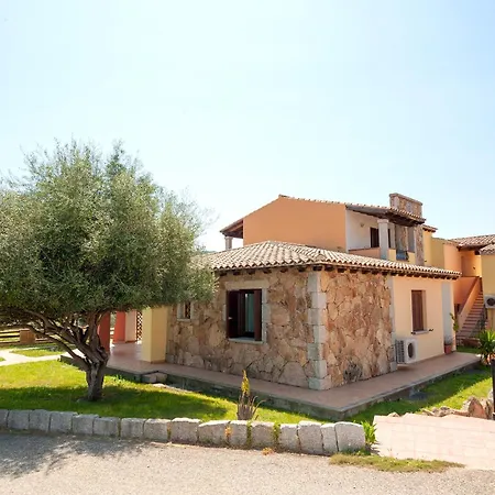 Li Troni 3* בודוני