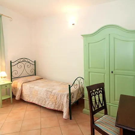 Aparthotel Li Troni