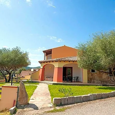 Li Troni Apart Otel Budoni