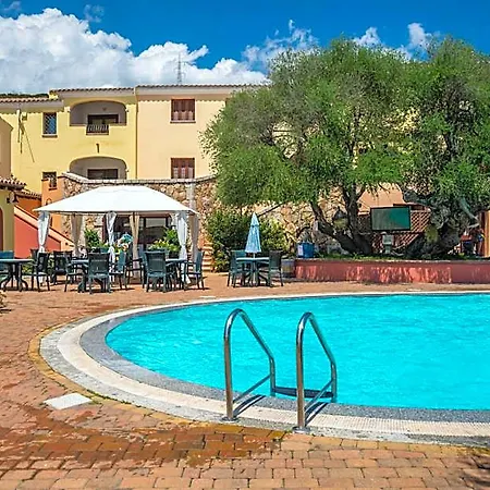 Apart Otel Li Troni