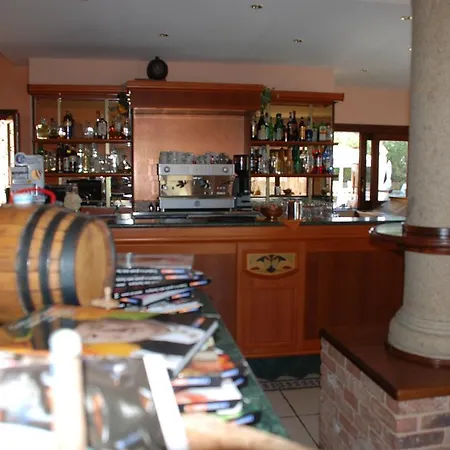 Aparthotel Li Troni 3*