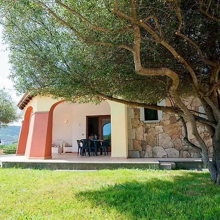 Apart Otel Li Troni
